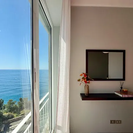 Sally's - Casa Arancio 아파트 산레모