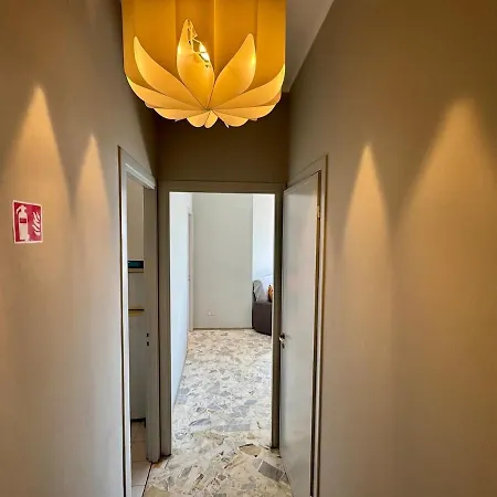 Sally's - Casa Arancio 아파트 산레모